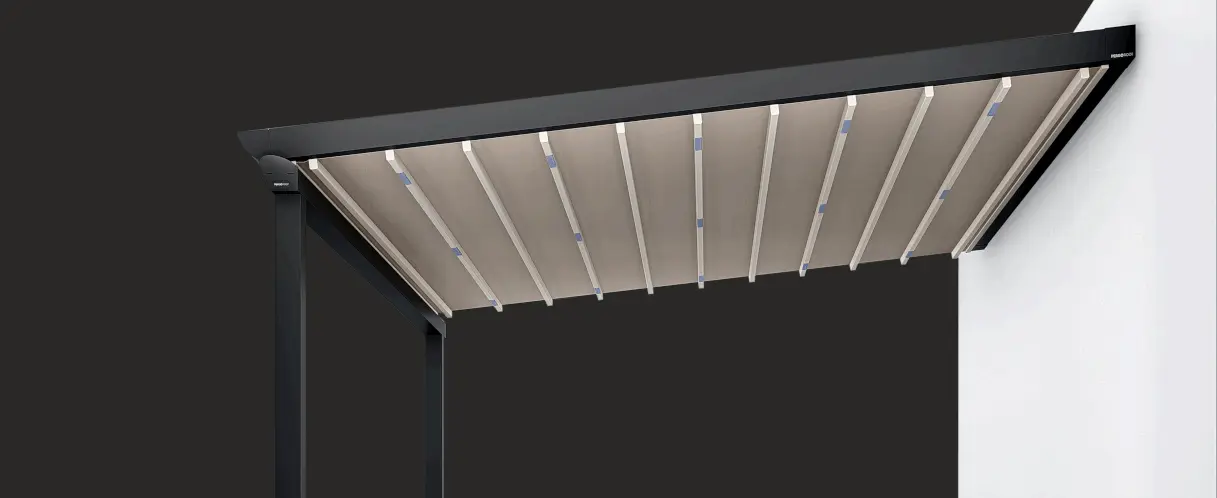 Mái bạt xếp trước hiên nhà tự động